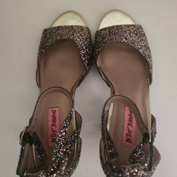 Betsey Johnson Glissten Chunky Heel Ankle Strap,  Sz. 9, New - Picture 6 of 7